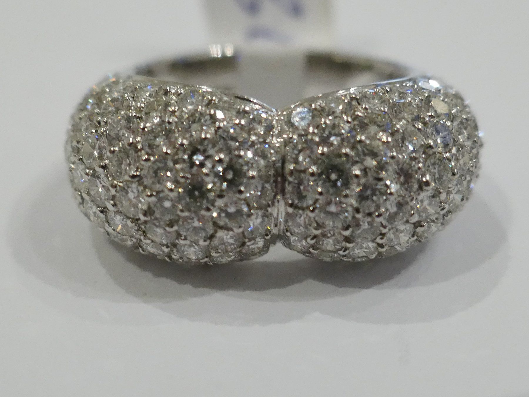 Anelli: Edler Brillant Ring 18 Karat 11,8 gr. – Usato da Schaffhausen venduto da swisswatches-andmore 1