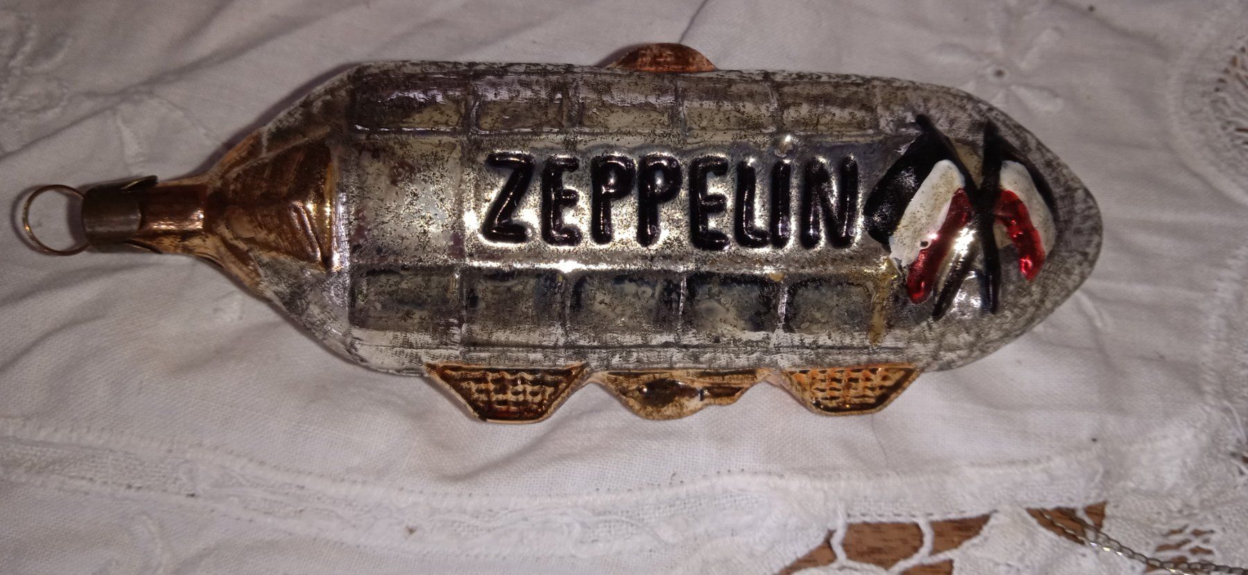 Tutte le decorazioni: Antiker Christbaumschmuck Zeppelin – Usato da Guarda venduto da rue_bpd7