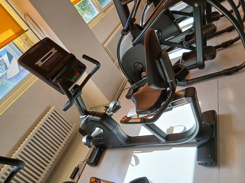 Hometrainer: Fahrradergometer /Liegeergometer von Matrix – Gebraucht aus Lenzburg von chr_sbl9 1