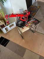 Geländegängiger Kranwagen 42082
