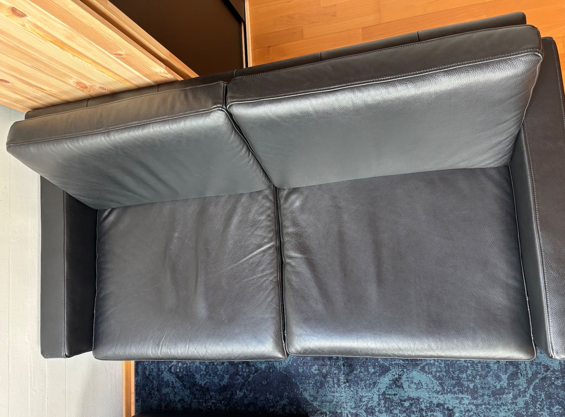 Sofas: Echtleder Sofa mit Hocker schwarz – Gebraucht aus Umiken von Steini99 3
