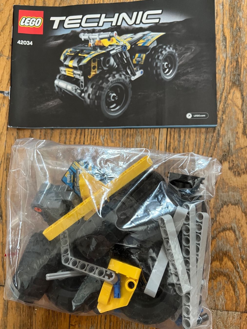 Lego Baukästen: LEGO Technic 42034 Quad Bike, complet avec manuel! – Gebraucht aus Lausanne von cat_656q 1