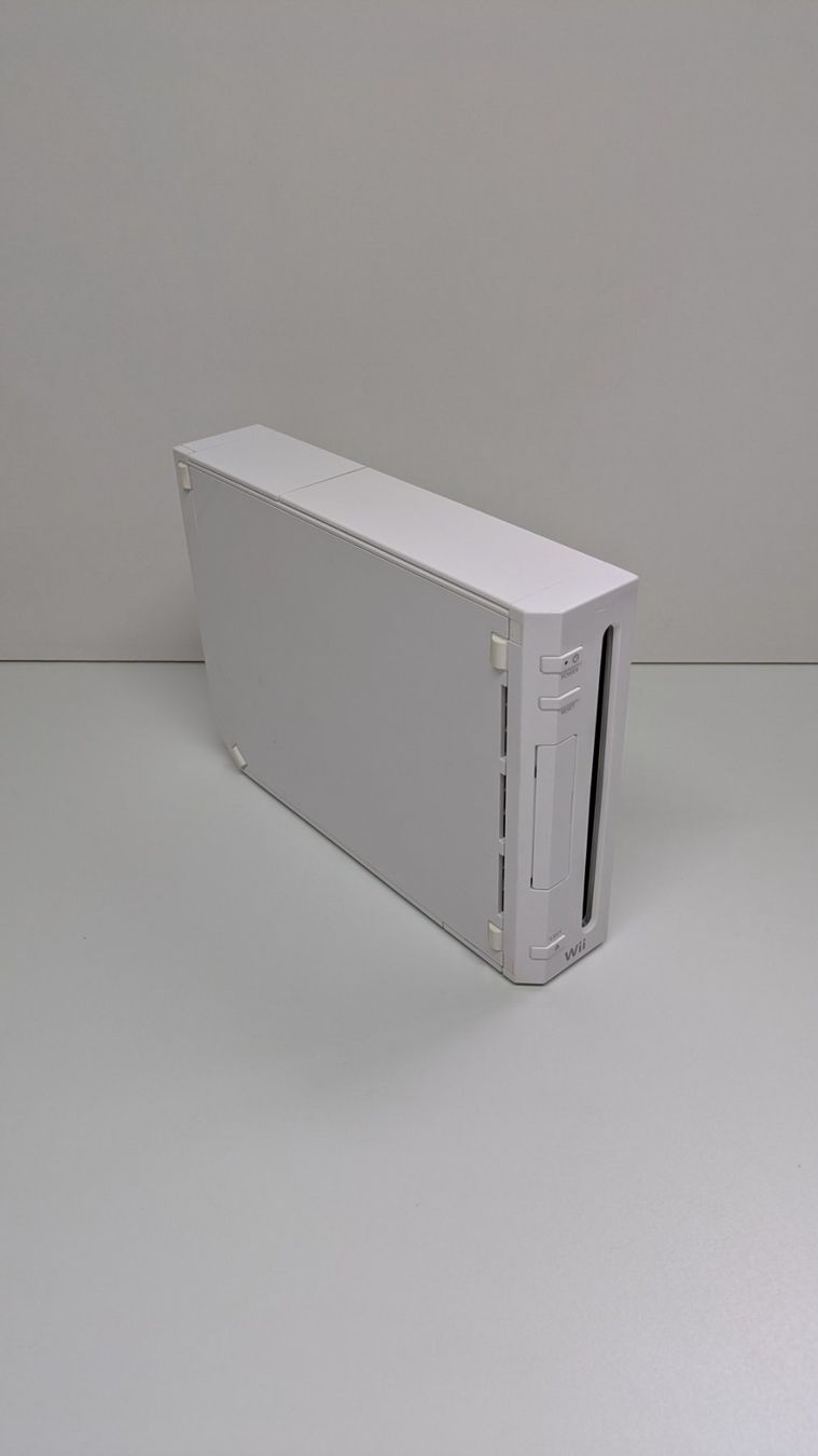 Nintendo Console: Nintendo Wii mit Classic Controller und Retro-Games – Usato da Menziken venduto da mame18 3