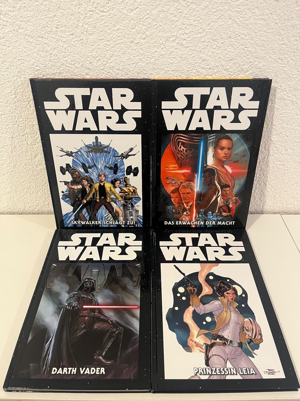 Fumetti: Star Wars Hardcover Comic Band 1-4 – Usato da Ernetschwil venduto da Thies.Ray