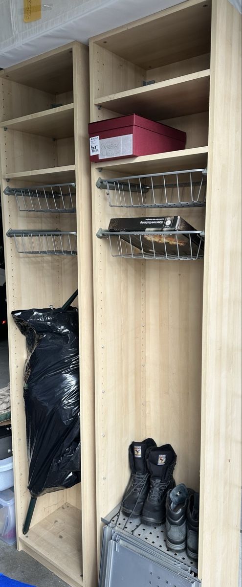 Garderobe: Zwei Komplement Schränke Holzoptik gebraucht – Gebraucht aus Gersau von bir_phb5 4