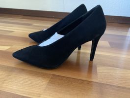 Black Suede Pumps Bronx - Elegant & Classy Shoes