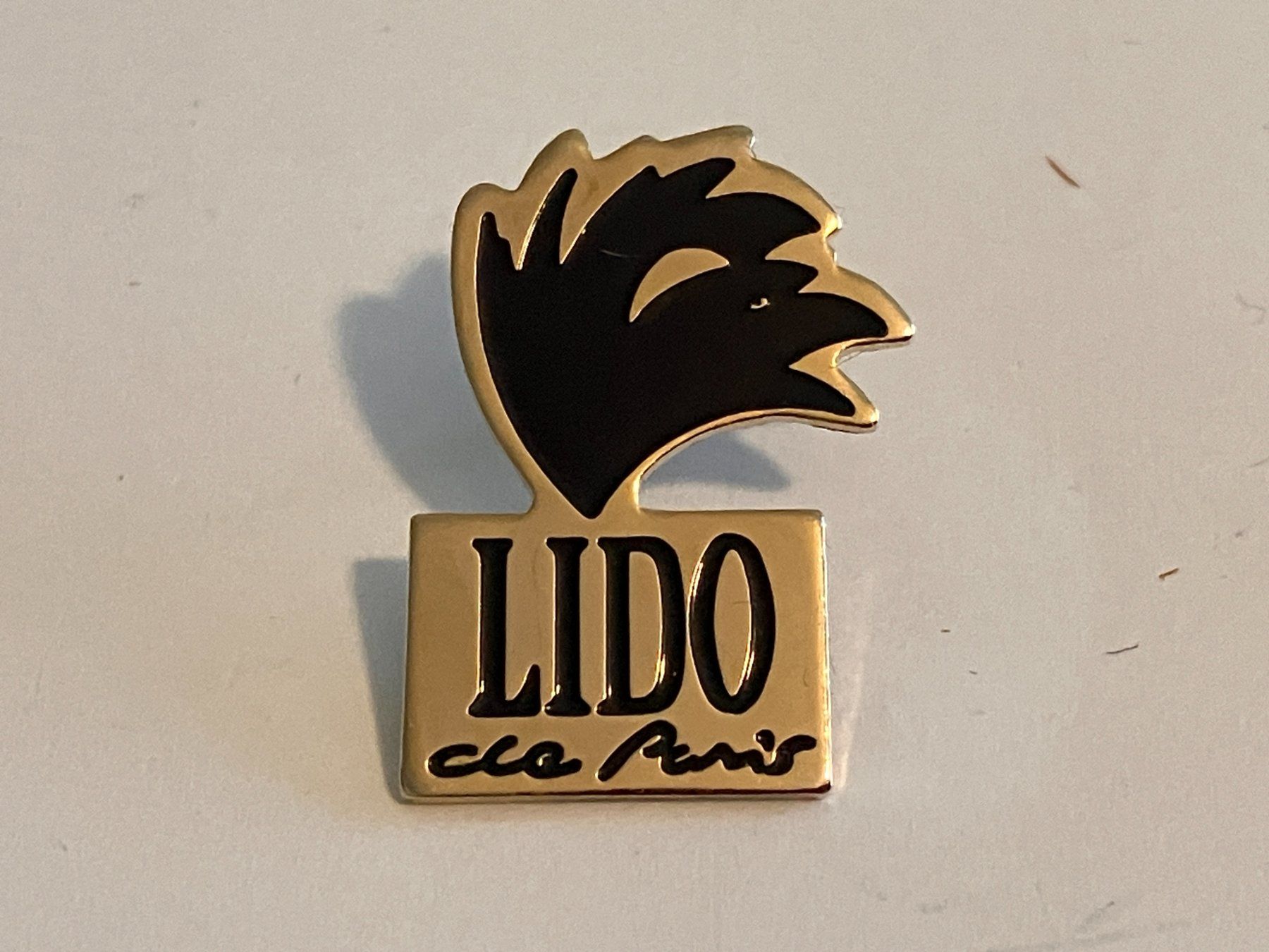 Placchette & Badge: 1 Pin Lido de Paris – Usato da Basel venduto da djwwpp
