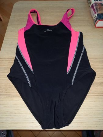 Tecnopro Badeanzug Gr. 152, Schwarz/Pink .Neu