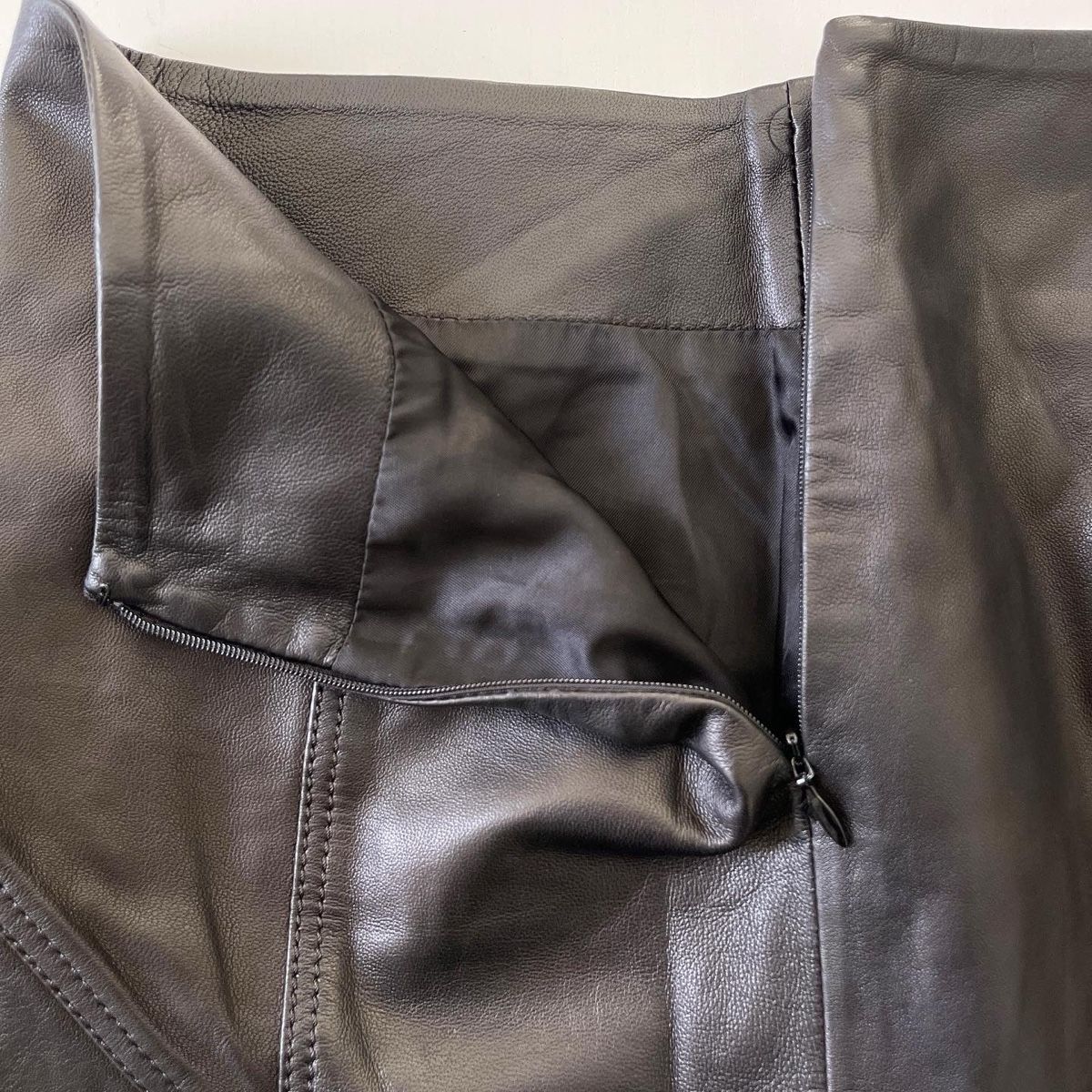 Iro Gonne: IRO Leather Skirt new – Nuovo (secondo la descrizione) da Emmen venduto da Avviivva_Com2023 4