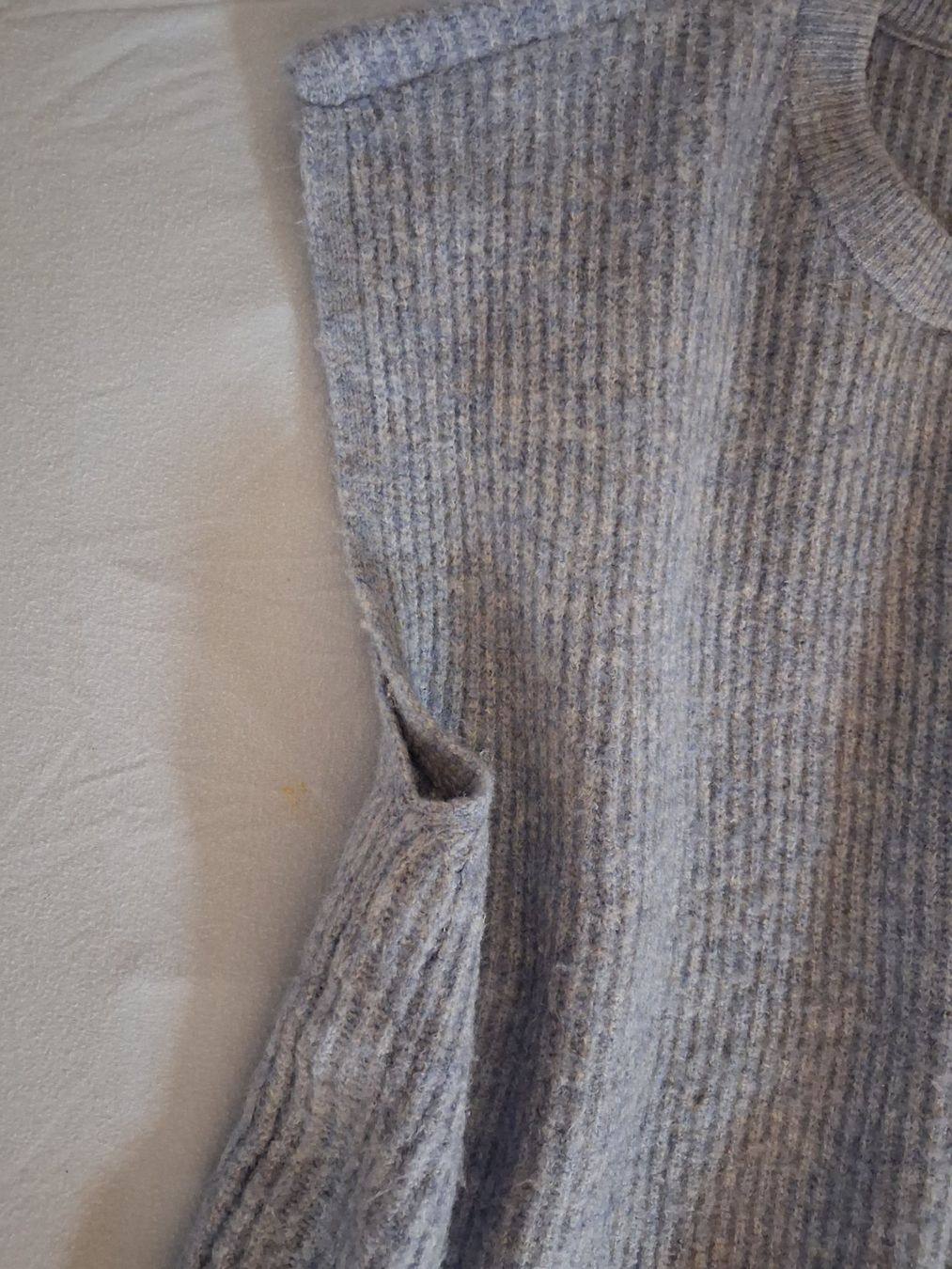 Pinko Camicette: PINKO Bluse XL und Pulli,warm – Usato da Wetzikon ZH venduto da med_2y76 7