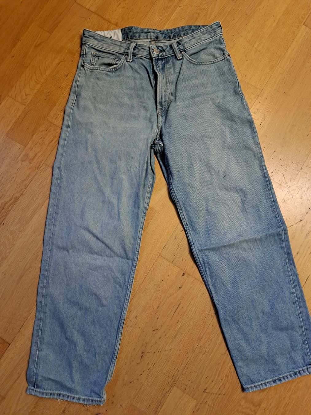 H&M Pantalons: Jeans Loose. H&M Gr.30/30 – D'occasion à Innertkirchen par Top_100