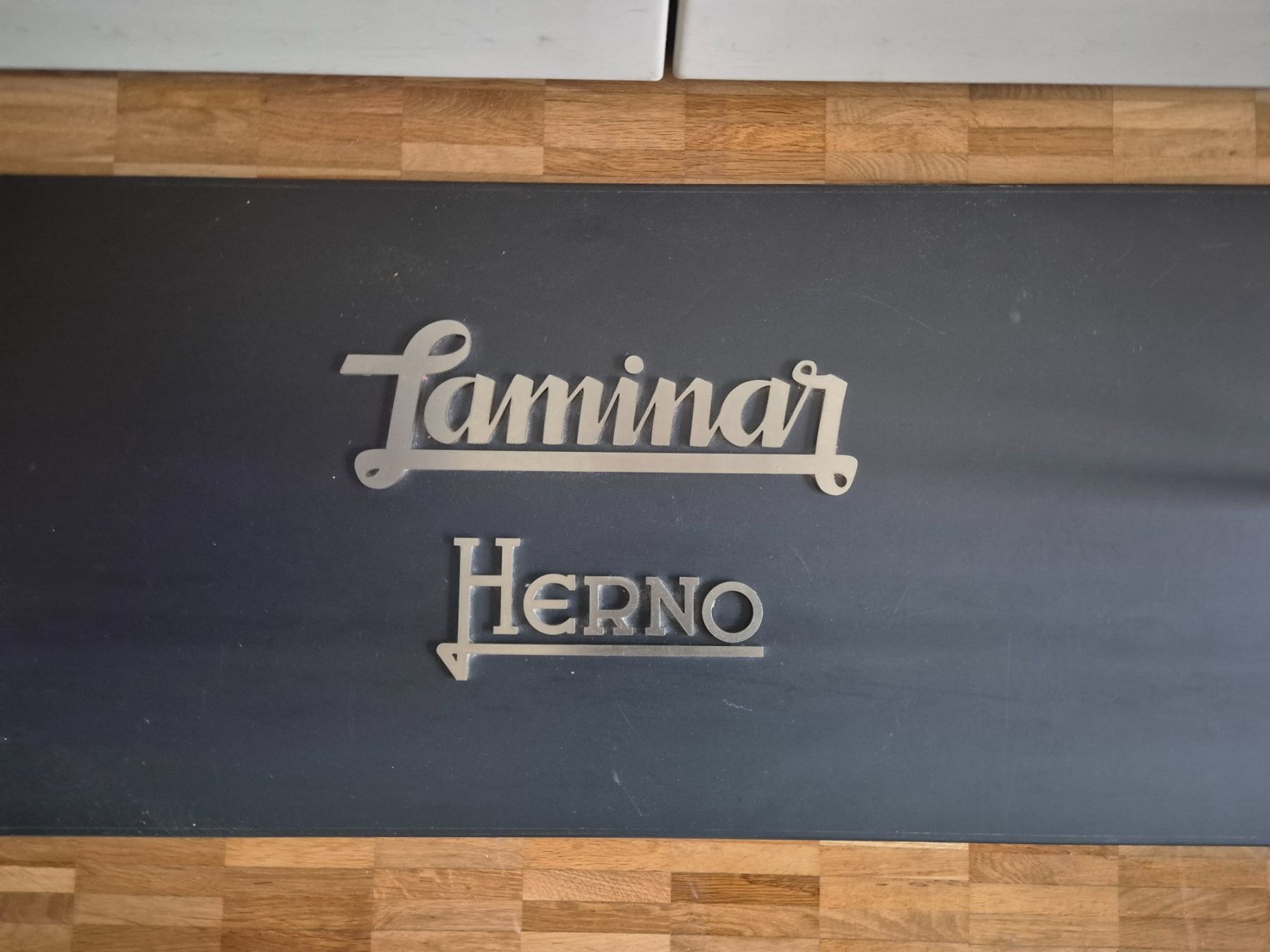 Garderobe: Herno Laminar - Kleiderständer Metall – Gebraucht aus Zürich von rud_dby8 3