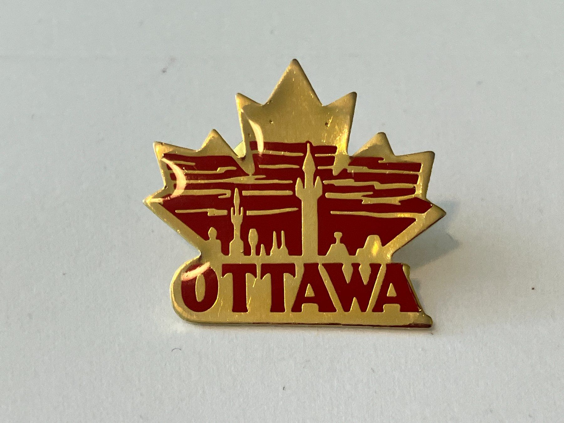 Placchette & Badge: 1 Pin Ottawa – Usato da Basel venduto da djwwpp