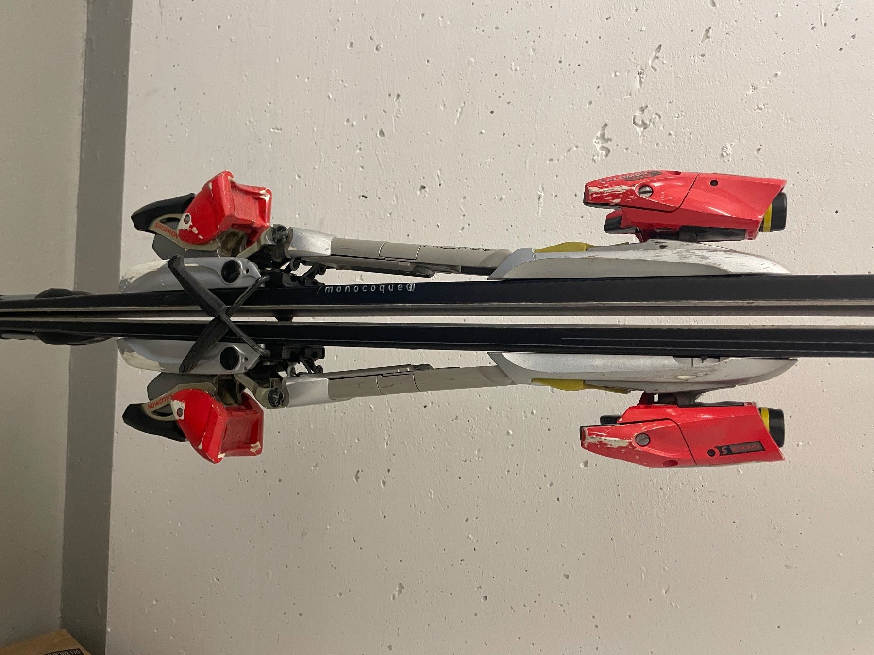 Salomon Sci: Salomon skis with bindings 184cm – Usato da Männedorf venduto da iza04 1