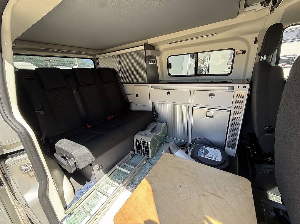 Veicoli commerciali: Ford transit custom font  Vendone X Cape – Usato da S. Antonino venduto da Campertech 4
