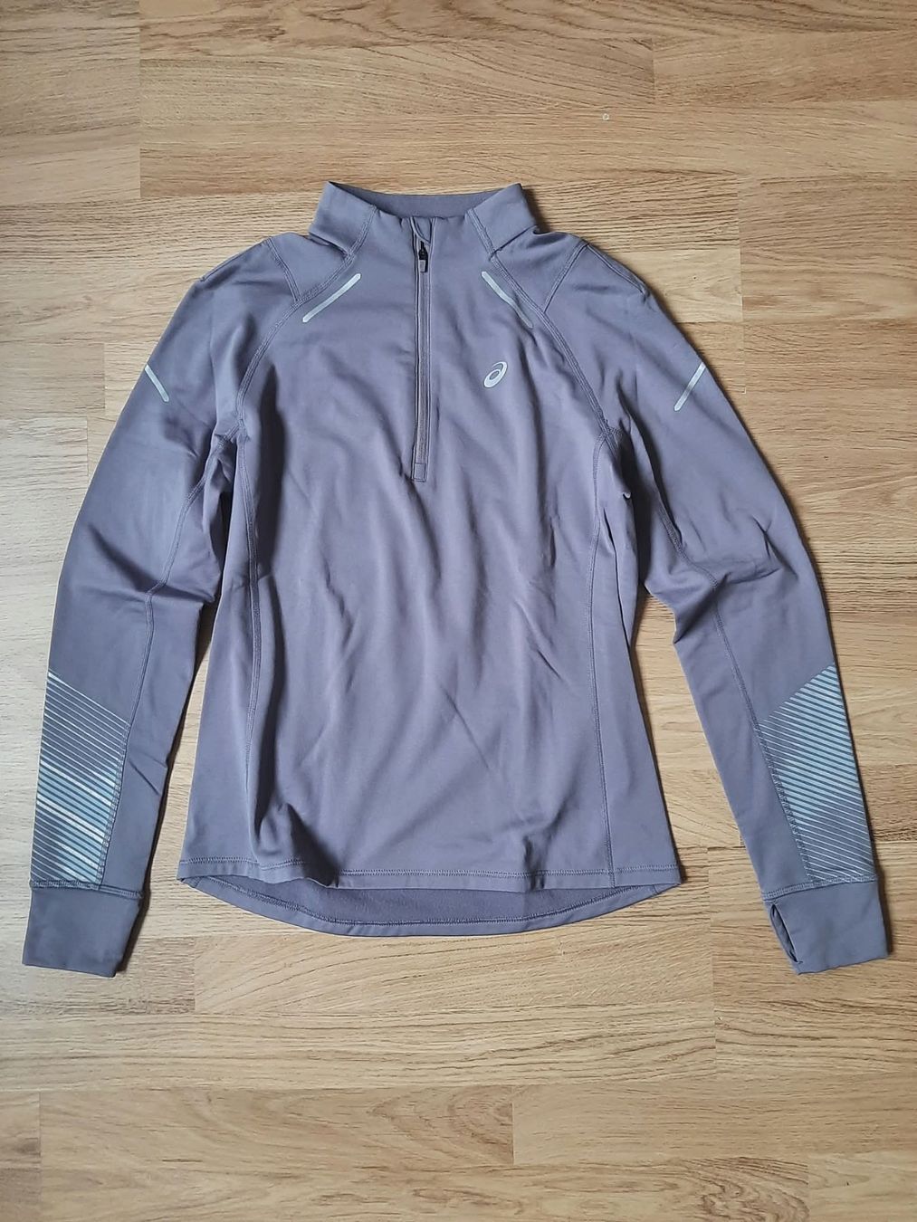 Asics Tops: Pull thermique Asics – D'occasion à Neuchâtel par col_6rbm