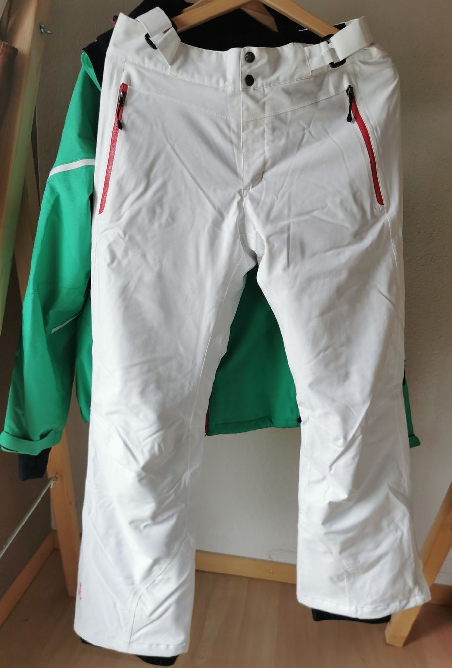 Ensembles & Tailleurs: Skikleider KTEC – D'occasion à Ueberstorf par son_wr5t 1