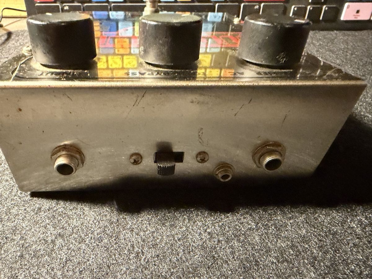 Electro-Harmonix Instruments de musique: Big Muff V6 - 1980/81 – D'occasion à fey par Caductilometre 2