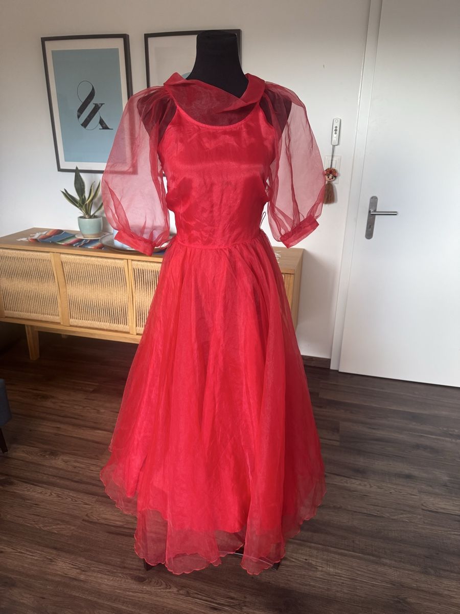 Costumi: Schönes Kostüm Grösse 36 – Usato da Buchs ZH venduto da crazyhandbaggirl123 2