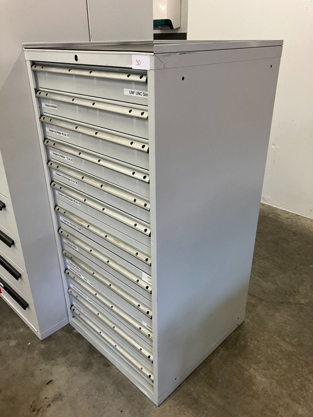 Lista Armadi: LISTA - Schubladenmagazin – Usato da Gamprin-Bendern venduto da AlexM73 2