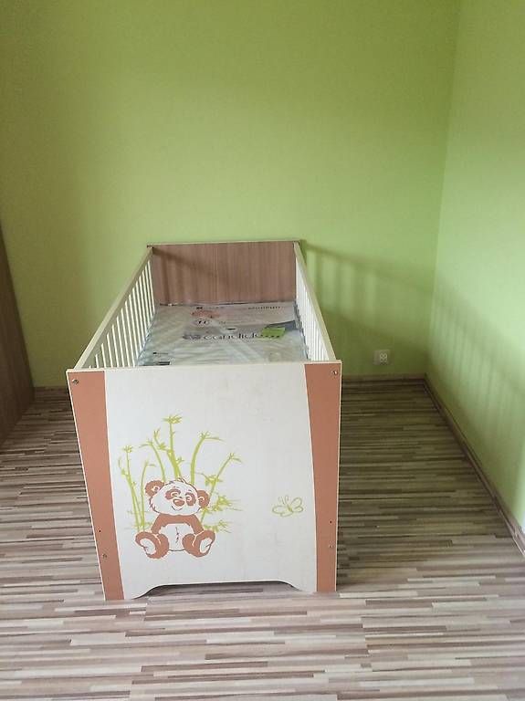 Betten: Chambre bébé avec motif panda – Gebraucht aus Eclagnens von apny 2