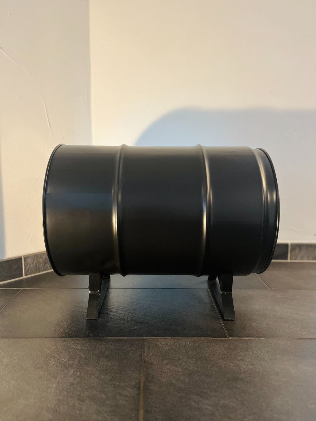 Liege- & Schlafplätze: Baril transformé en panier pour animaux – Neu (gemäss Beschreibung) aus Aproz (Nendaz) von Cheers_and_Woof 2