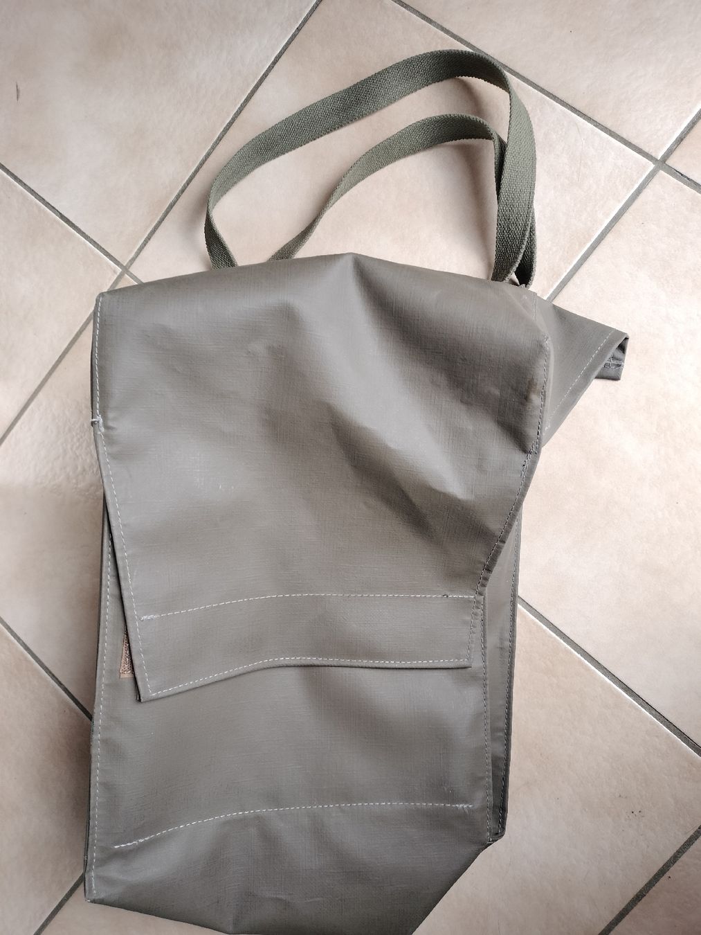 Schweizer Armee Borse: Schweizer Armee Militär Tasche – Nuovo (secondo la descrizione) da Schwanden Sigrisw venduto da len_9yqg 1