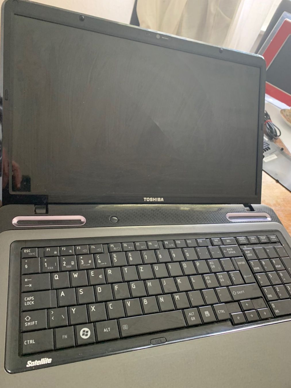 Toshiba Notebook: Toshiba Satellite L675-11P – Difettoso da Emmen venduto da newdeal1970 3