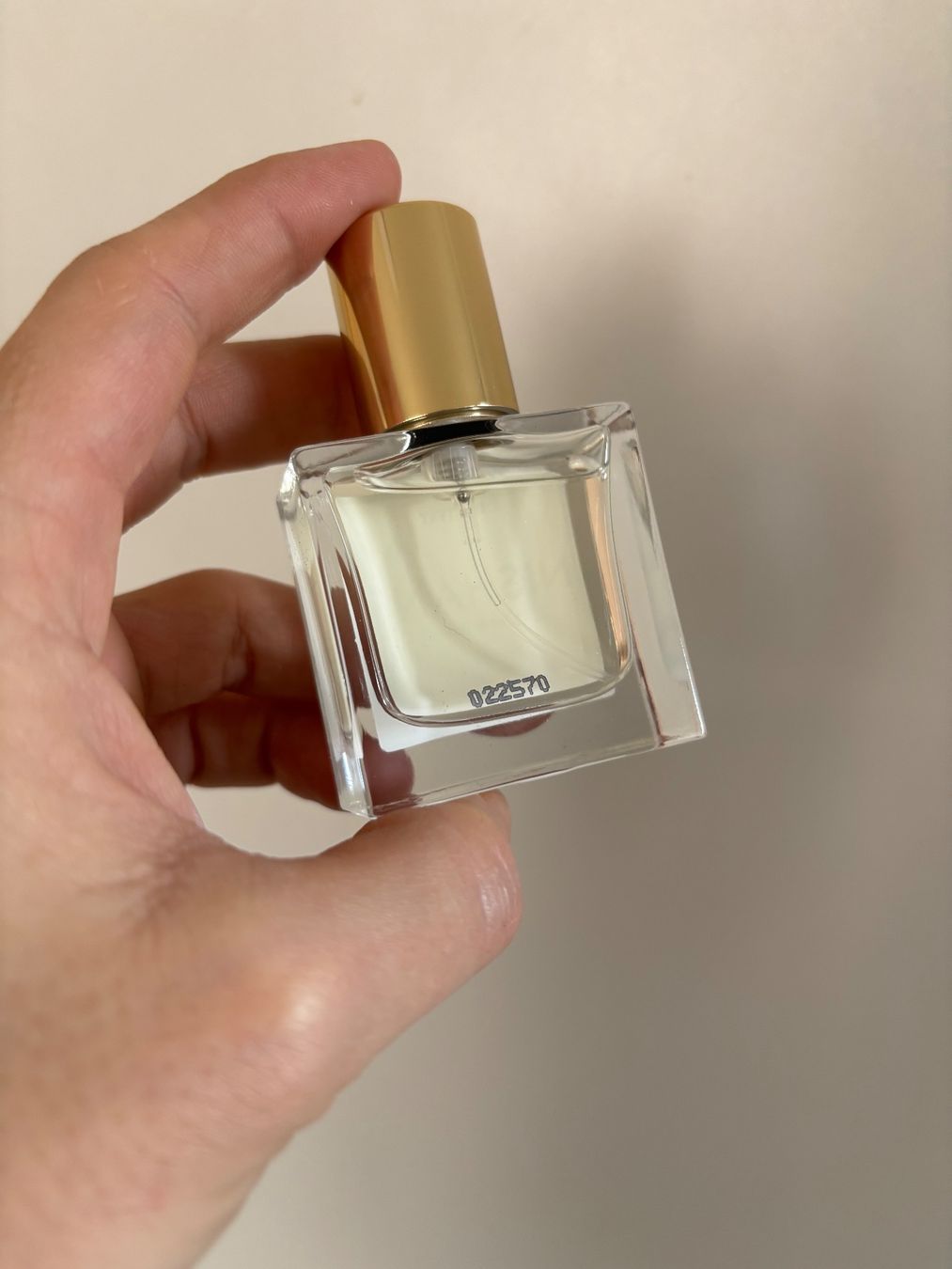 Nishane Profumi & Eau de Toilette: NISHANE Extrait de Parfum HACIVAT Duftprobe 2ML – Usato da Zürich venduto da deruja 2