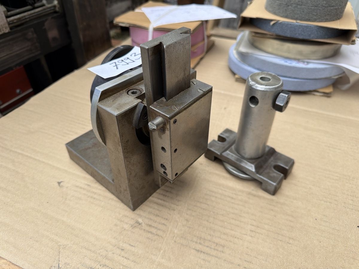 Altro per industria metallurgica: spez Höhenaupport gem Bilder – Usato da Necker venduto da liq24 1