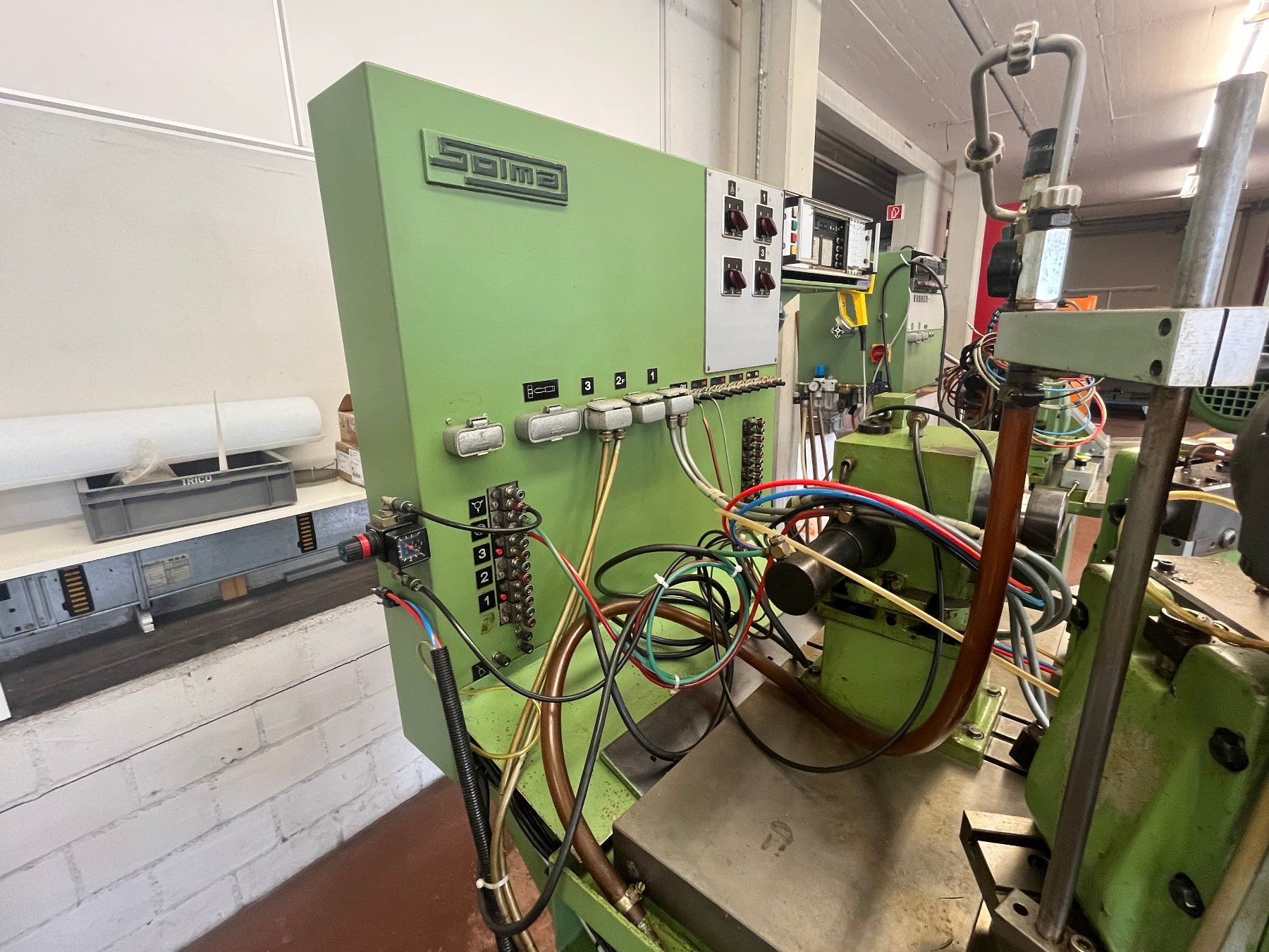 Tutte le macchine: SOLMA/TECHNIKA Universal-Nachbearbeitungs-Bohrmaschiene – Usato da Grenchen venduto da Doka_4582 5