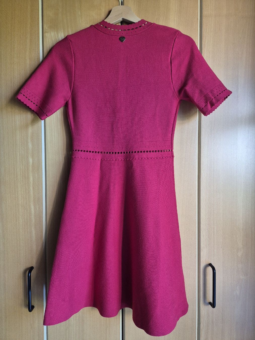 Twinset Vestiti: Twinset Red Knit Midi Dress – Nuovo (secondo la descrizione) da Pfeffingen venduto da Elegant_trend 4