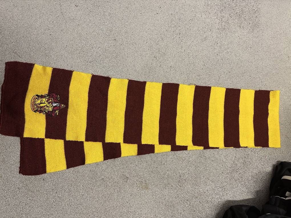 Altro abbigliamento per bambino: Harry Potter Schal – Nuovo (secondo la descrizione) da Matten b. Interl venduto da pimkie84