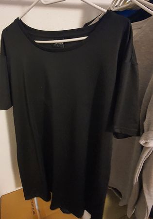 T-shirt noir Classics, taille L – Indémodable!