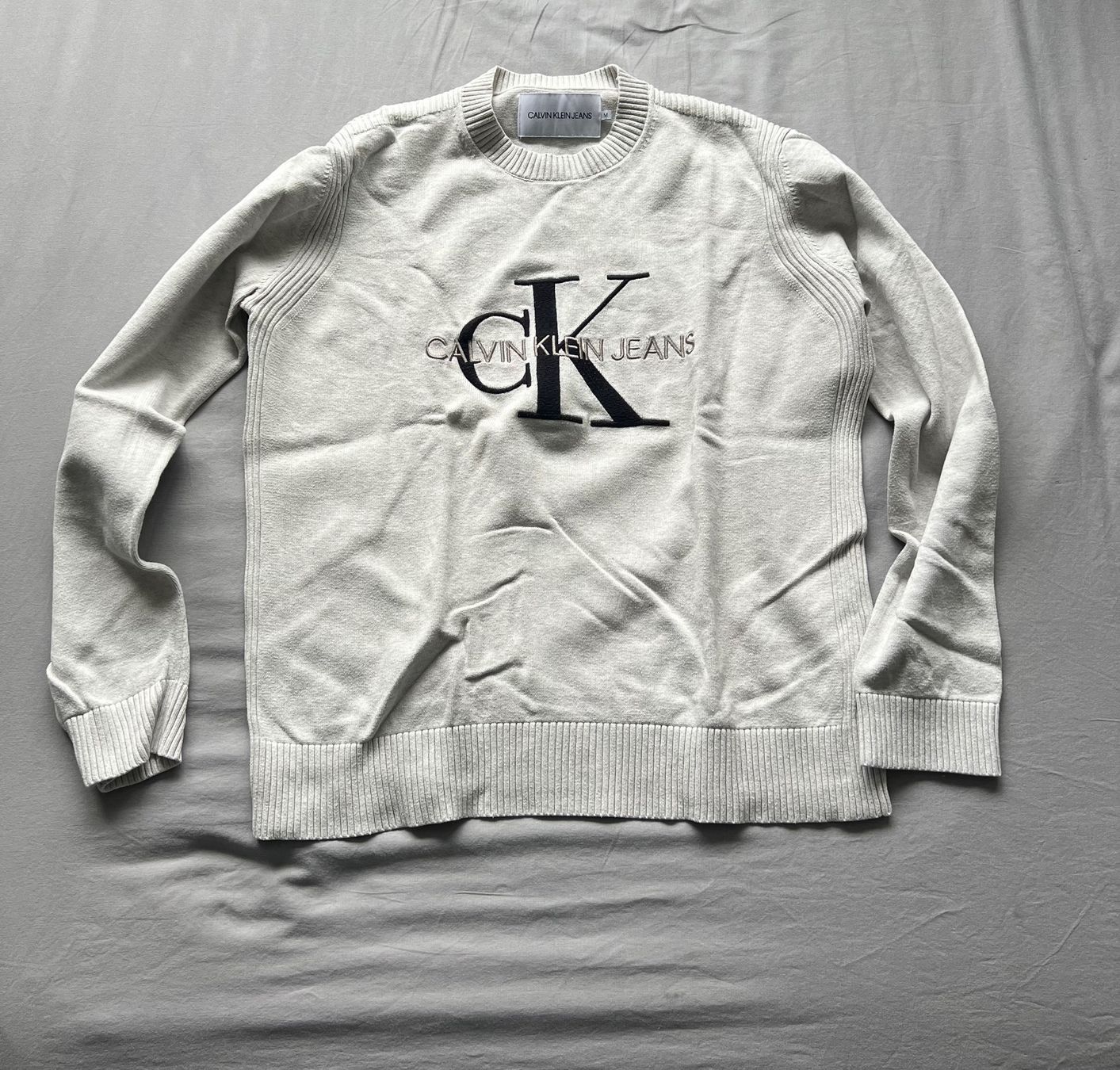 Calvin Klein Pullover & Sweatshirts: Calvin Klein Pullover – Gebraucht aus Ebikon von mar_nv29