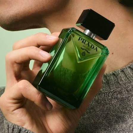 Prada Parfums & Eau de Toilette: Prada Herren Parfüm Paradigma Eau de Parfum 50ml neu – Neuf avec emballage d'origine à Berikon par eli_lwv2