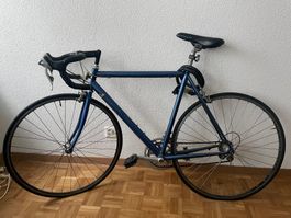 Bicicletta da corsa blu usata taglia M