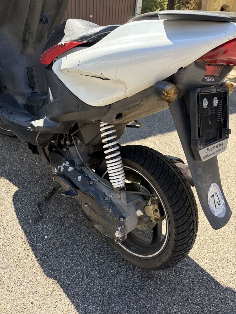 Yamaha Scooters: Yamaha aerox – D'occasion à Biel-Bienne par Silva-M30 3