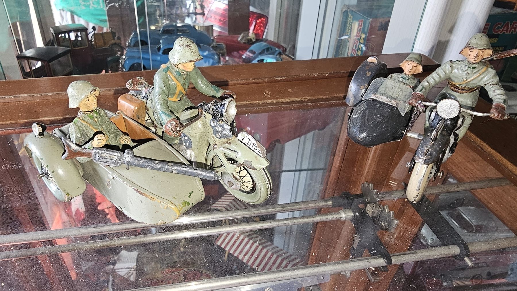 Tutte le decorazioni: 2 motos side-cars ELASTOLIN – Usato da Lausanne venduto da monisar01 1