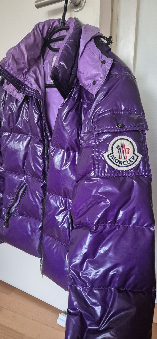Moncler Giacche: Moncler doudoune taille 2 bon état général – Usato da Chêne Bougeries venduto da mam_fly6 1
