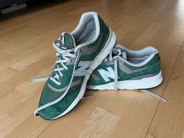 Grüner New Balance 997 (Gr. 44.5)