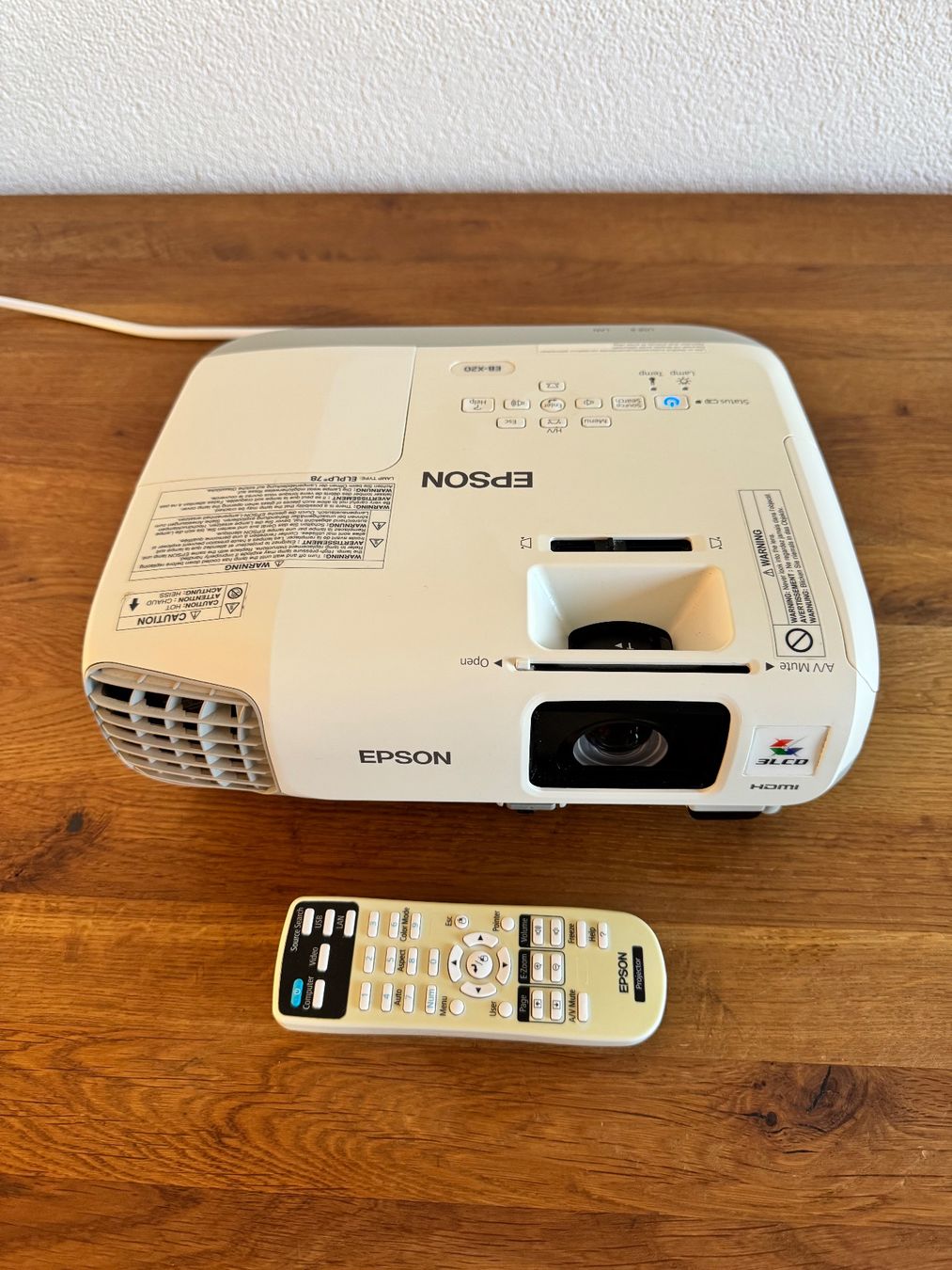 Epson Proiettori: EPSON LCD Projector Model: H570B – Usato da Frauenfeld venduto da difi67