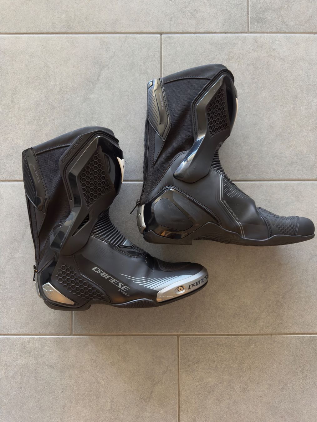 Scarpe da uomo: DAINESE Torque 4 Boots Grösse 44 (NP 439) – Usato da Buchs AG venduto da seyhan_01 2