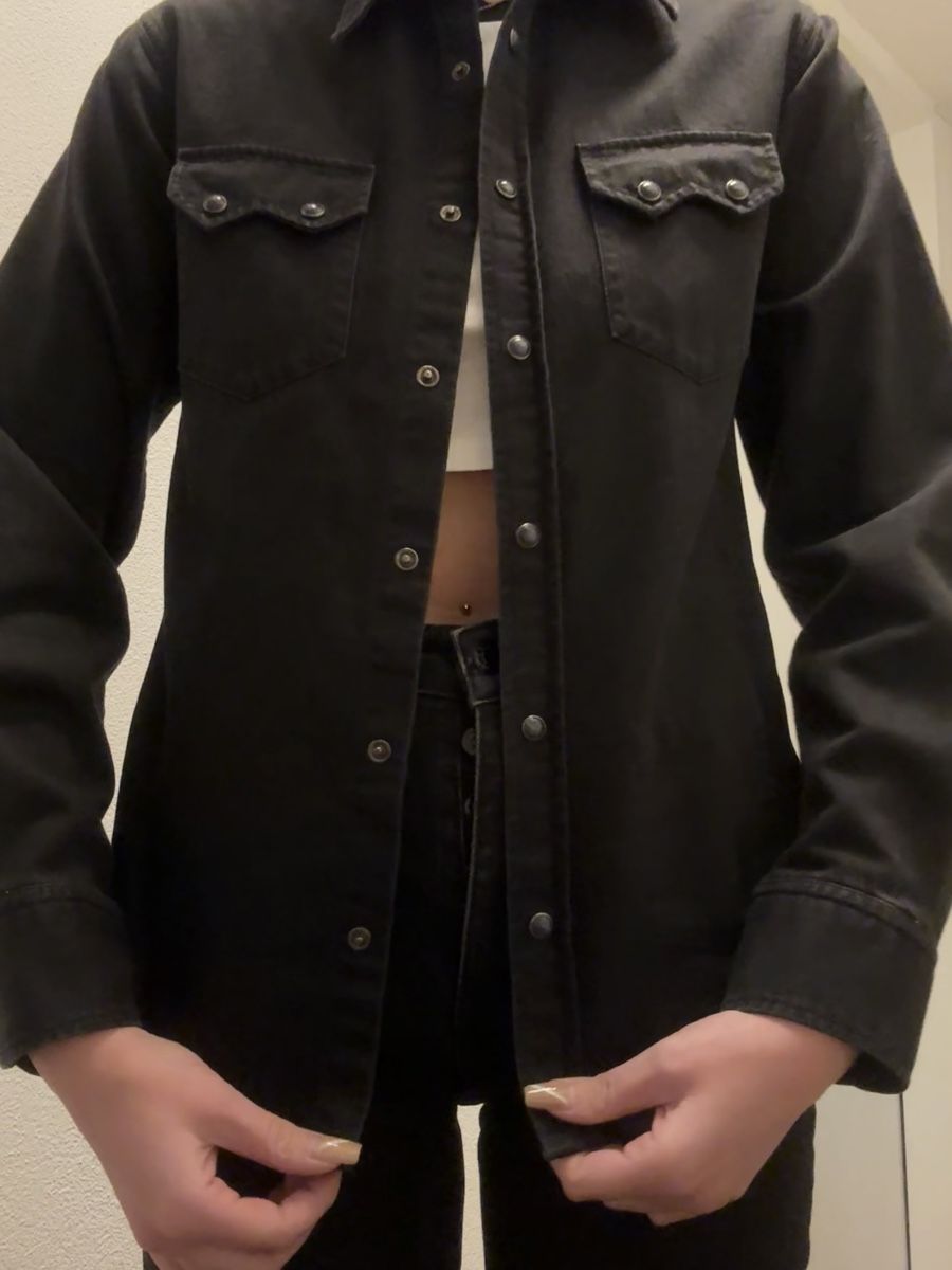 Kooples Blusen: The Kooples Jeanshemd schwarz, Grösse S – Gebraucht aus Tann von Carolinekne 3