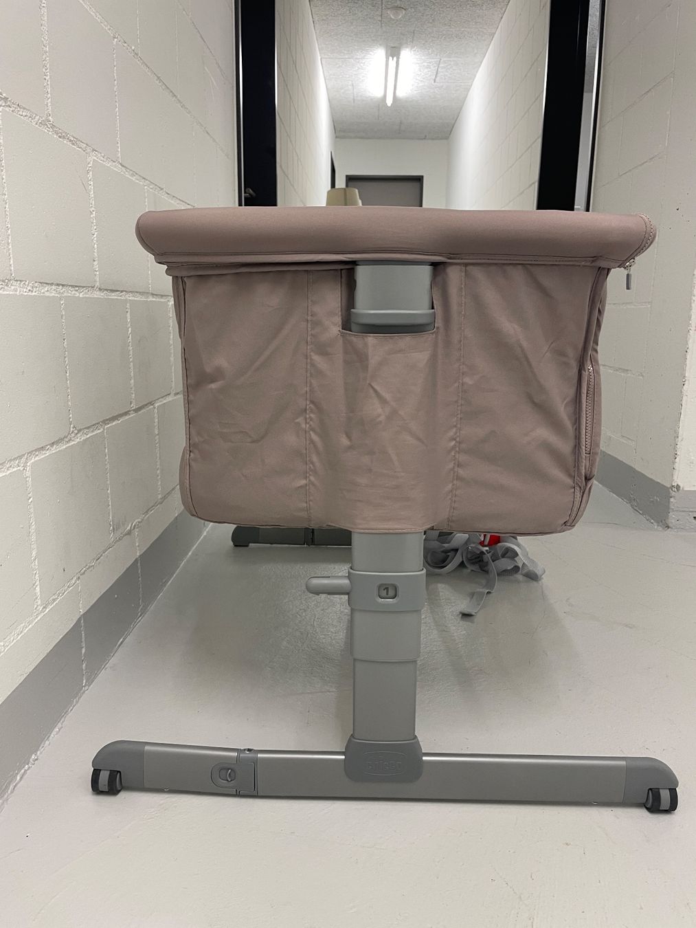 Chicco Letti: Chicco Next2Me Essential Bedside Crib – Usato da Thalwil venduto da brunof 4