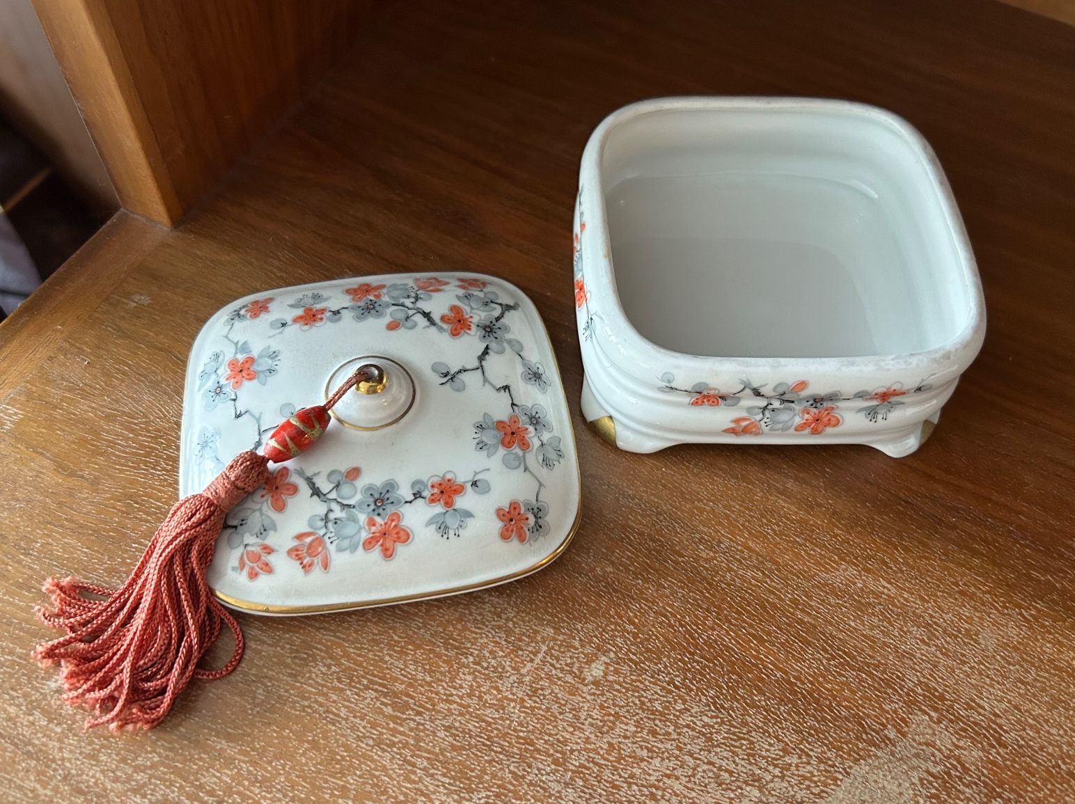Tutte le decorazioni: Entzückende Keramikdose – Usato da Hofstetten SO venduto da toy_t8bb 1