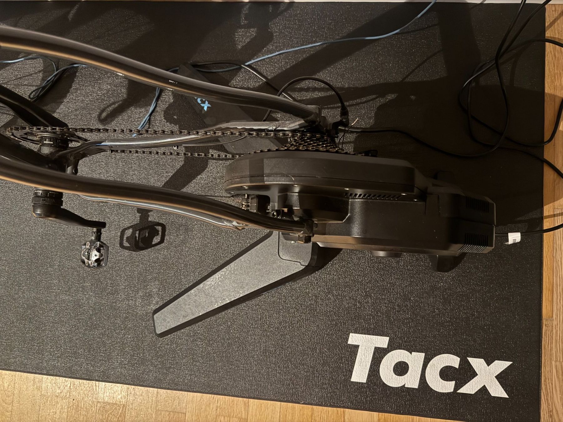Tacx Hometrainer: Tacx FLUX 2 Smart-Trainer – Usato da Allschwil venduto da thsunr 1