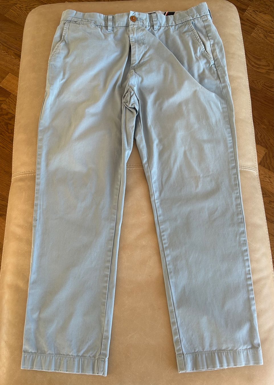Tommy Hilfiger Pantalons: Herren Stoffhose Tommy Hilfiger – D'occasion à Wädenswil par LS777