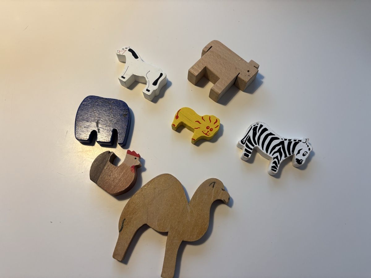 Spielzeuge: Holztiere Set, Spielzeug – Gebraucht aus Zürich von Mosara 1