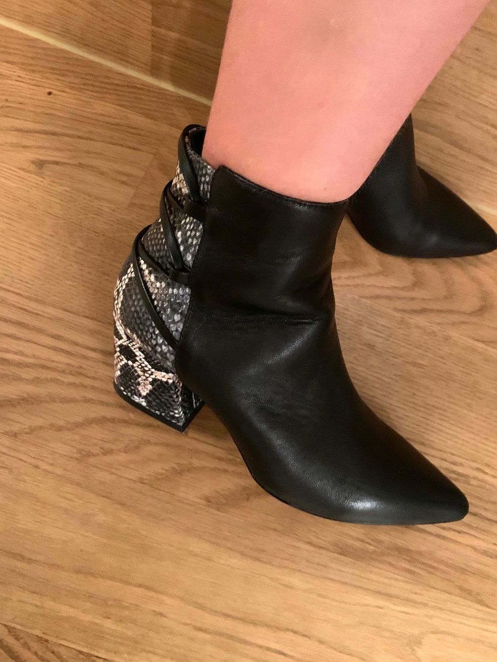 Scarpe da donna: Ankle Boots Gr.39 Leder – Nuovo (secondo la descrizione) da Zollikon venduto da alessia019 5